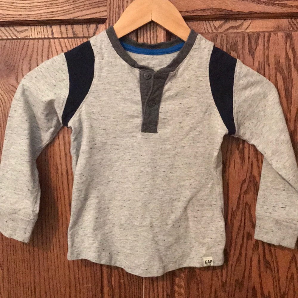 Boys long-sleeve t-shirt